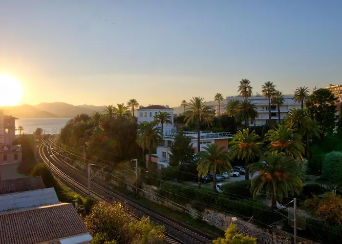 3 Starsstudio54 23 Ave Laugier100m Plages Mistral